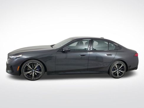 Used 2024 BMW 540i xDrive AWD/4WD image 8