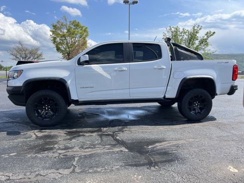 Used 2020 Chevrolet Colorado ZR2 w/ ZR2 Dusk Special Edition AWD/4WD image 9