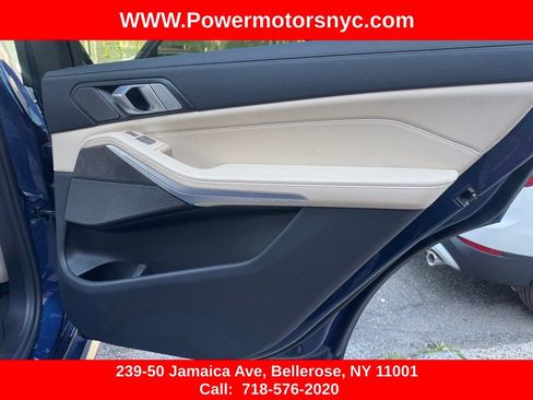 Used 2021 BMW X7 xDrive40i w/ M Sport Package AWD/4WD image 28