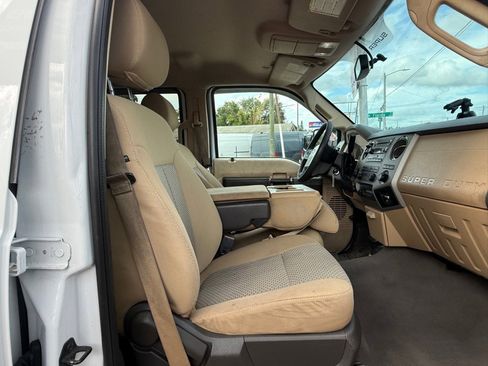 Used 2013 Ford F250 XLT w/ XLT Premium Pkg image 20