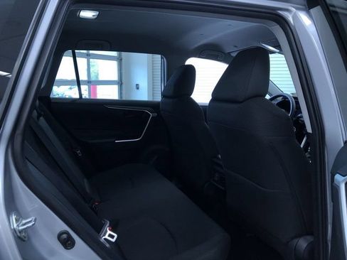 Certified 2025 Toyota RAV4 LE AWD/4WD image 21