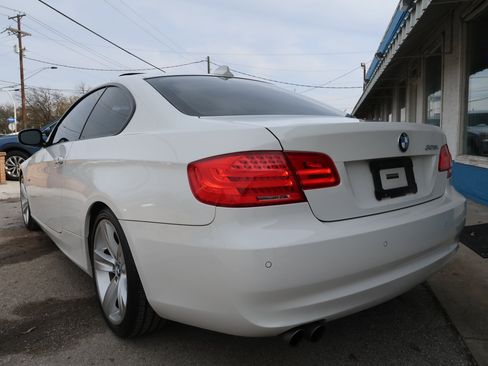 Used 2011 BMW 328i Coupe w/ Premium Pkg image 7