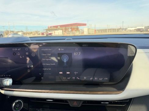 New 2026 Buick Envision Avenir image 15