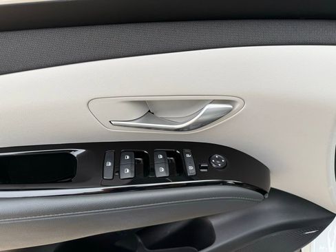 Used 2022 Hyundai Tucson SEL w/ Convenience + Premium Package image 10