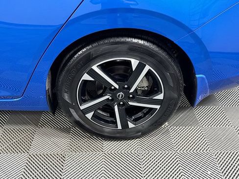 Certified 2025 Nissan Sentra SV w/ Lighting Package image 4