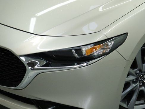 Used 2024 MAZDA MAZDA3 s FWD image 2