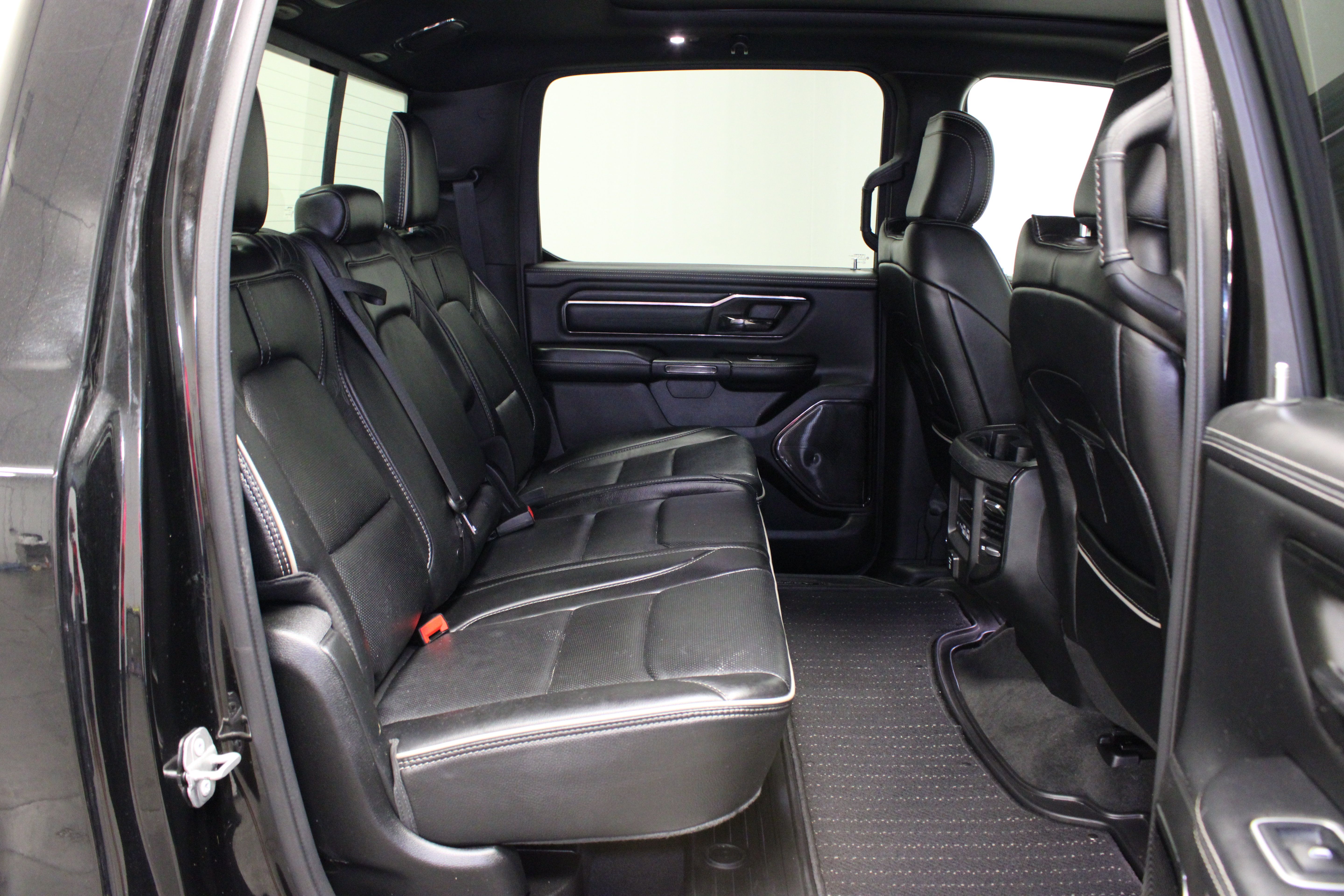 Used 2022 RAM 1500 Limited AWD/4WD image 18