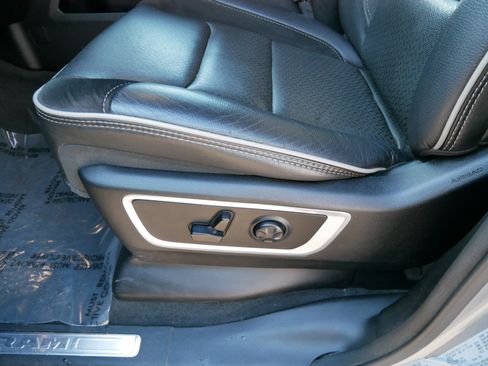 Used 2021 RAM 1500 Laramie image 20