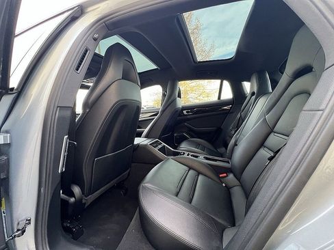Used 2018 Porsche Panamera 4S image 14