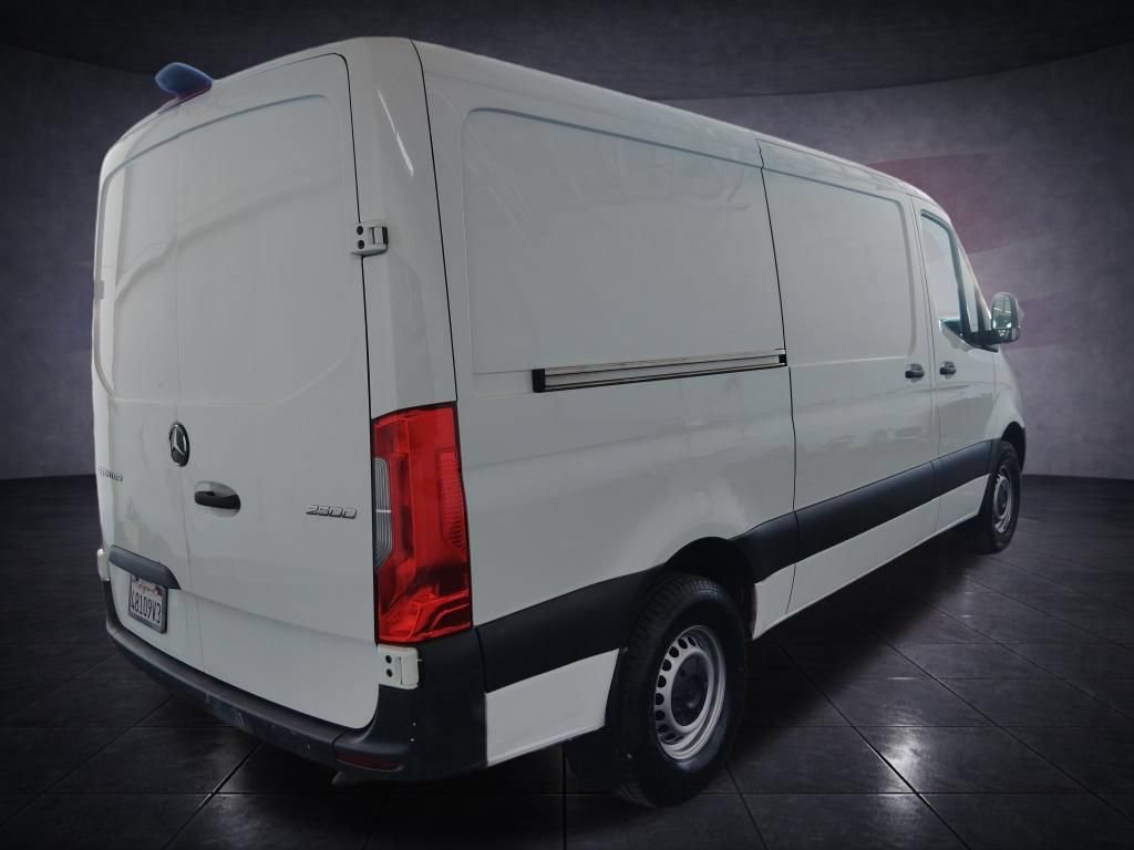 Used 2023 Mercedes-Benz Sprinter 2500 image 5
