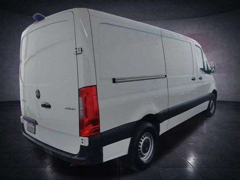 Used 2023 Mercedes-Benz Sprinter 2500 image 5