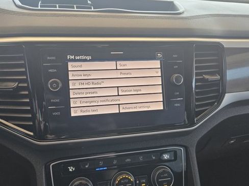 Used 2021 Volkswagen Atlas SEL Premium image 20