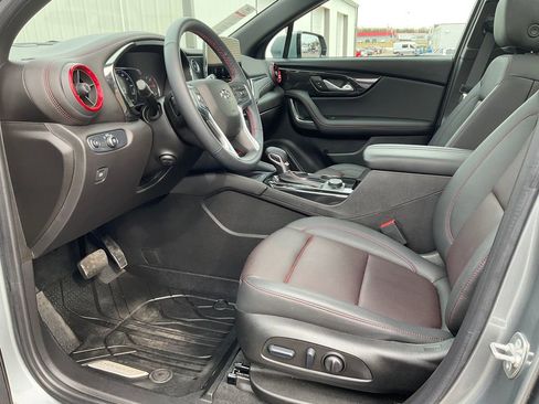 Used 2024 Chevrolet Blazer RS w/ Enhanced Convenience Package image 2