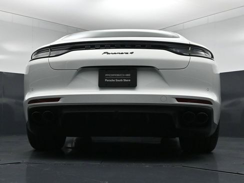 Certified 2023 Porsche Panamera 4 Platinum Edition AWD/4WD image 25