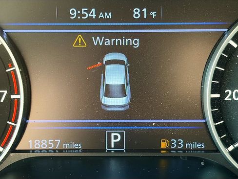 Used 2024 Nissan Altima 2.5 SR w/ SR Premium Package FWD image 12