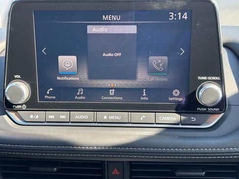 New 2026 Nissan Rogue S image 7