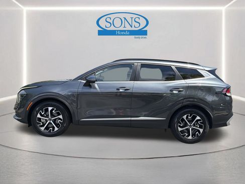 Used 2025 Kia Sportage EX w/ Premium Package FWD image 22
