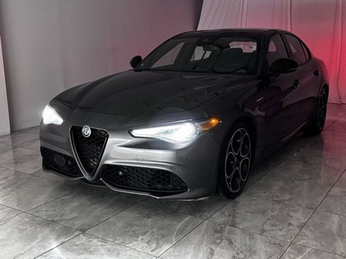 Used 2023 Alfa Romeo Giulia Veloce image 35