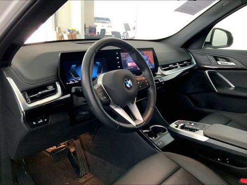 Used 2025 BMW X1 xDrive28i w/ Convenience Package AWD/4WD image 7