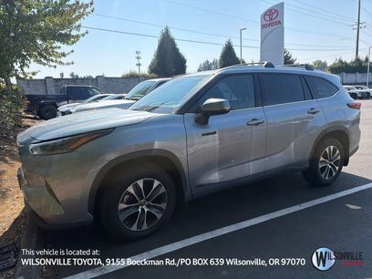 Used 2021 Toyota Highlander XLE