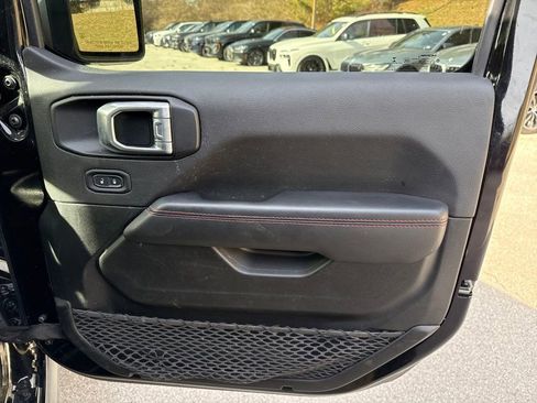 Used 2022 Jeep Wrangler Unlimited Rubicon w/ Xtreme Recon 35" Tire Package image 30