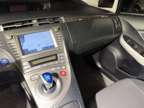 Used 2012 Toyota Prius Plug-In Hybrid image 14