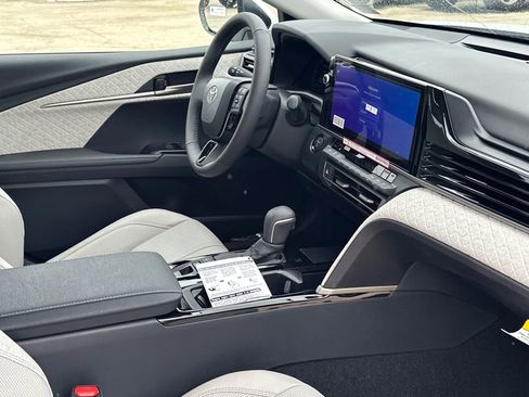 New 2026 Toyota Camry XLE image 11