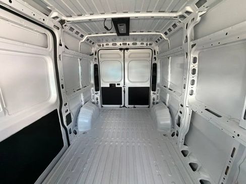 Used 2025 RAM ProMaster 1500 w/ Convenience Group FWD image 15