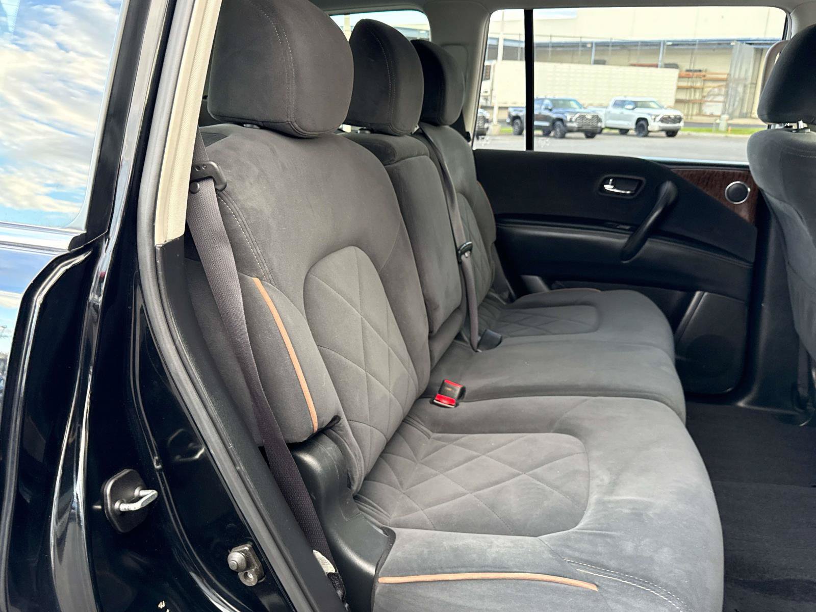 Used 2017 Nissan Armada SV AWD/4WD image 16