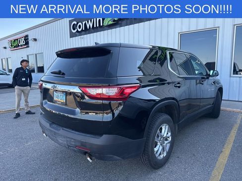 Used 2018 Chevrolet Traverse LS AWD/4WD image 6