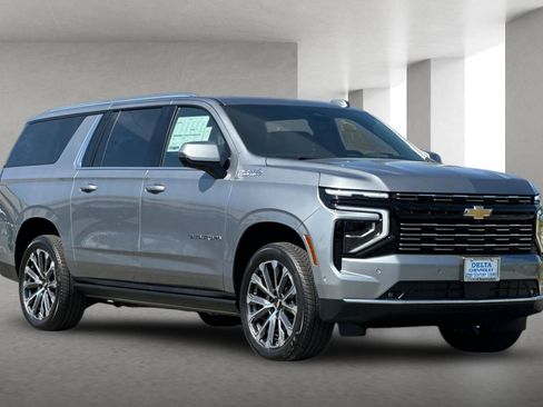 New 2026 Chevrolet Suburban High Country AWD/4WD image 2