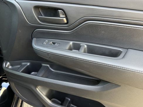 Used 2025 Honda Odyssey EX-L image 44