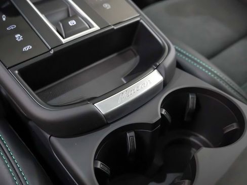 Certified 2026 Porsche Macan GTS AWD/4WD image 34
