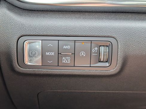 Used 2026 GMC Terrain Denali AWD/4WD image 23
