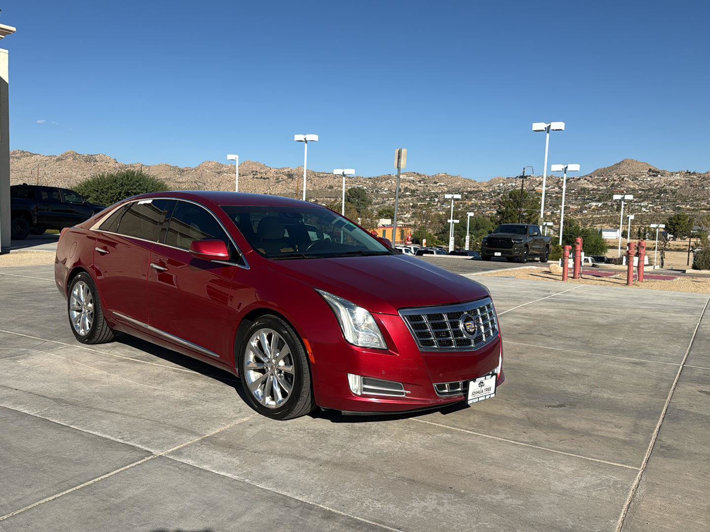 Used 2013 Cadillac XTS Luxury w/ Driver Awareness Package FWD image 2