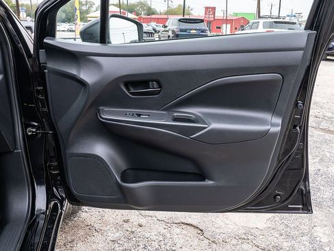 Used 2023 Nissan Versa S w/ Trunk Package image 12