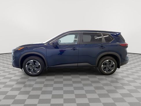 Certified 2025 Nissan Rogue SV w/ SV Premium Package FWD image 7