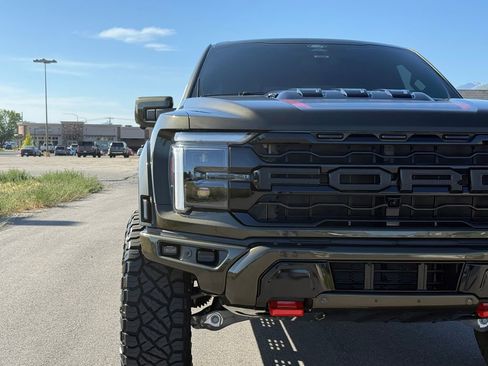 Used 2024 Ford F150 Raptor w/ Equipment Group 803A Raptor R AWD/4WD image 6