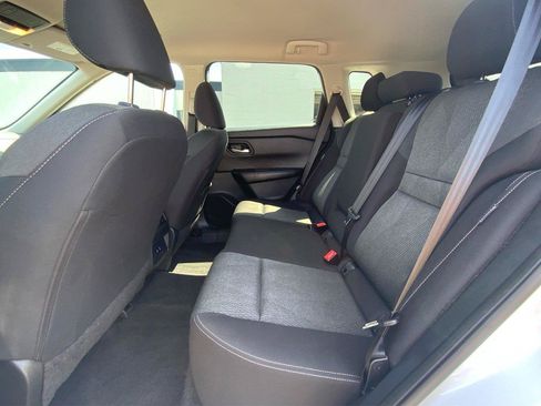 Used 2024 Nissan Rogue SV AWD/4WD image 11
