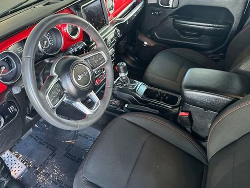 Used 2023 Jeep Wrangler Unlimited Rubicon image 11