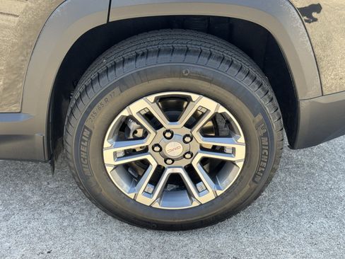 Used 2026 GMC Terrain Elevation w/ LPO, Floor Liner Package FWD image 9