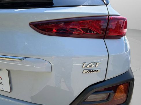 Used 2020 Hyundai Kona Limited AWD/4WD image 35