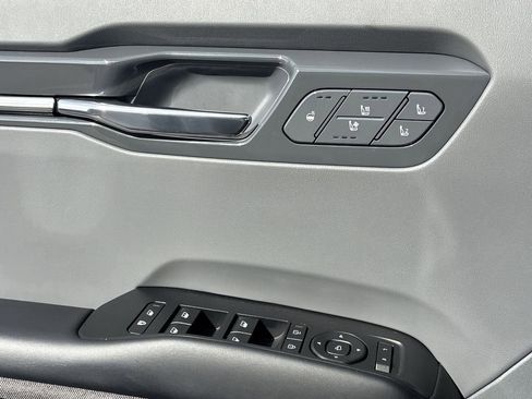 Used 2024 Kia EV9 Land image 24