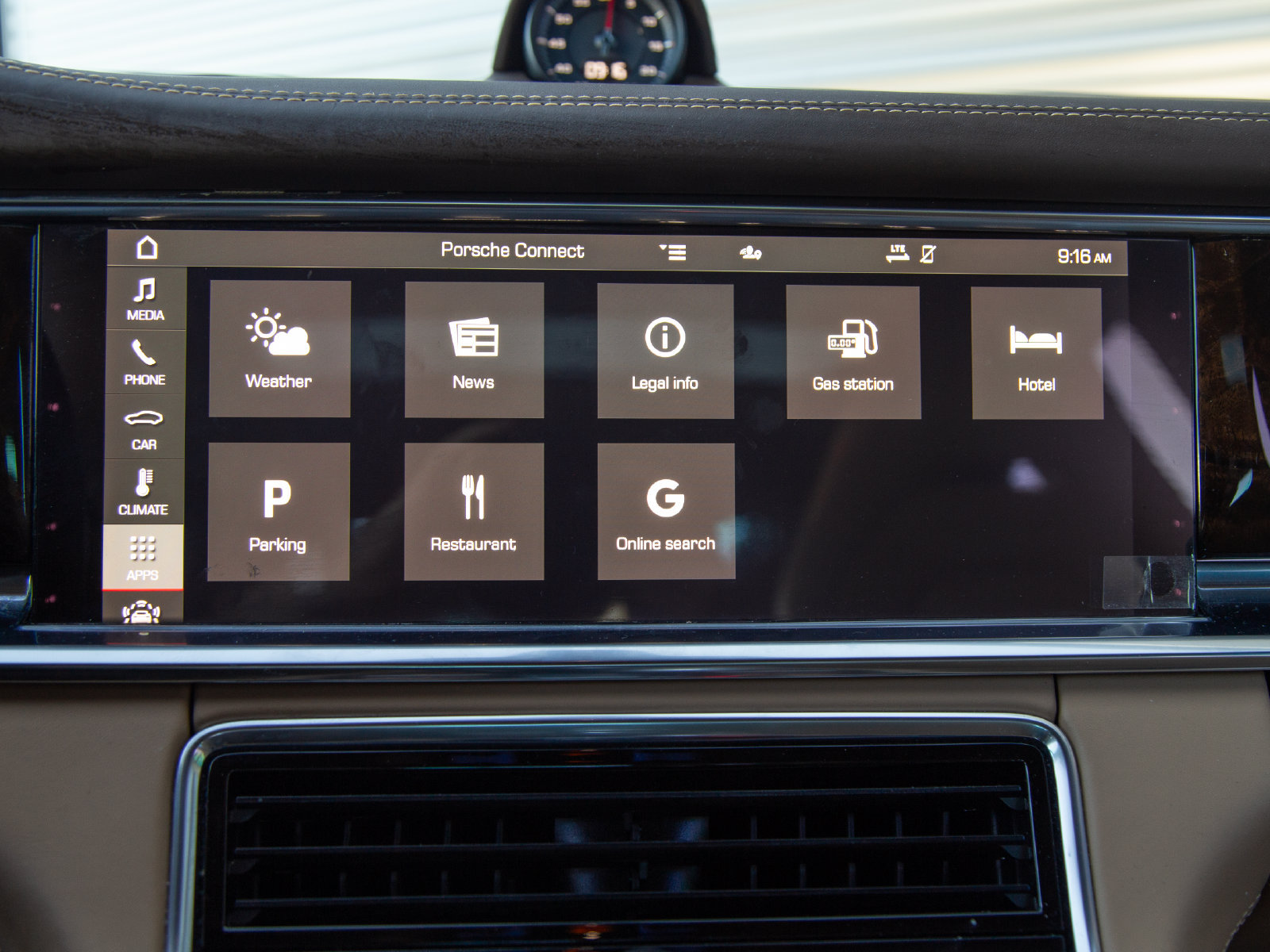 Certified 2021 Porsche Panamera 4S AWD/4WD image 8
