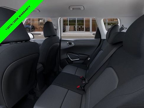 New 2025 Kia Soul LX w/ LX Technology Package image 18
