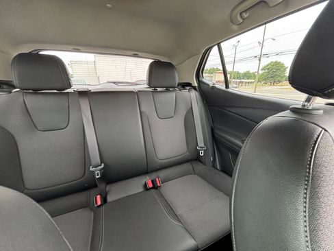 Used 2025 Buick Encore GX Preferred FWD image 36