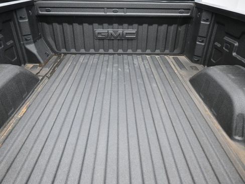 Used 2024 GMC Sierra 1500 Elevation image 21