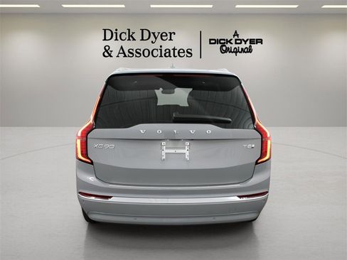 New 2025 Volvo XC90 T8 Plus w/ Protection Package Premier image 2