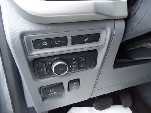 Used 2022 Ford F150 XLT w/ Equipment Group 302A High image 15