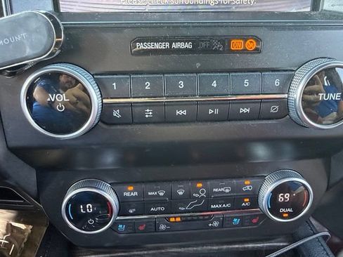 Used 2021 Ford Expedition Max Limited AWD/4WD image 15